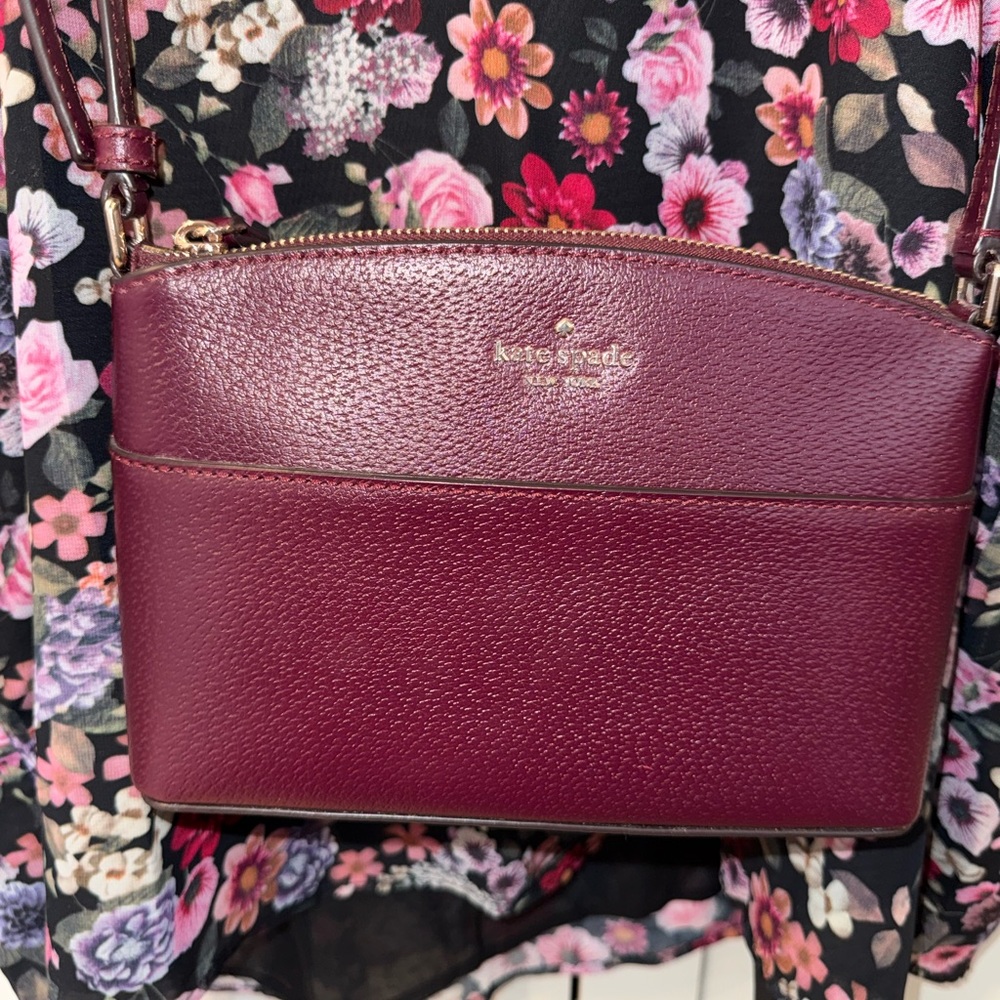 Kate Spade New York Burgundy Leather Crossbody Bag NWOT Adjustable Strap 💼 💜❤️ - Picture 7 of 8
